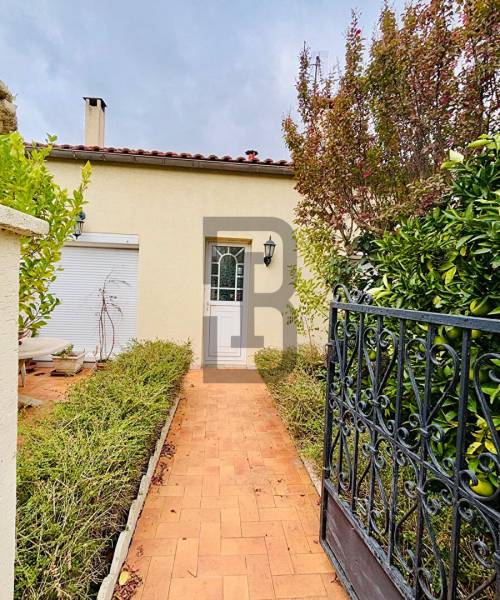 Maison 3 chambres à vendre à Carcassonne.