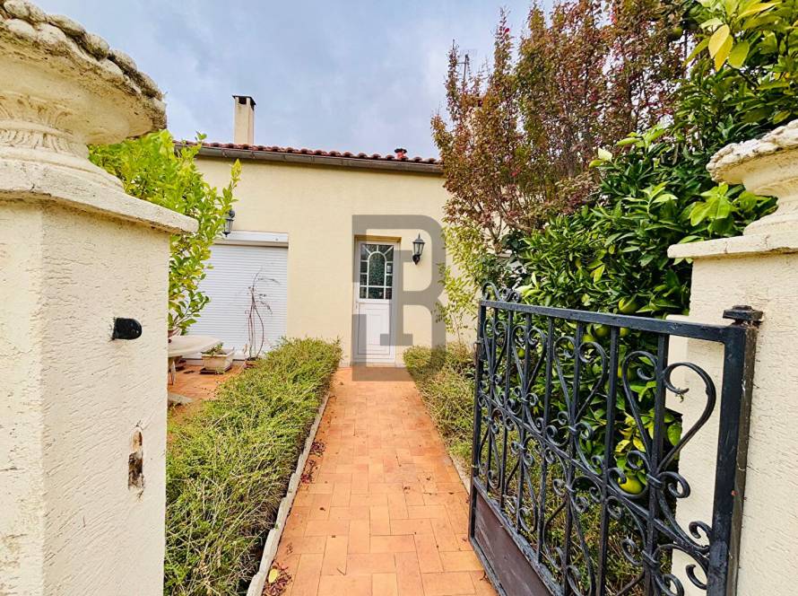 Maison 3 chambres à vendre à Carcassonne.