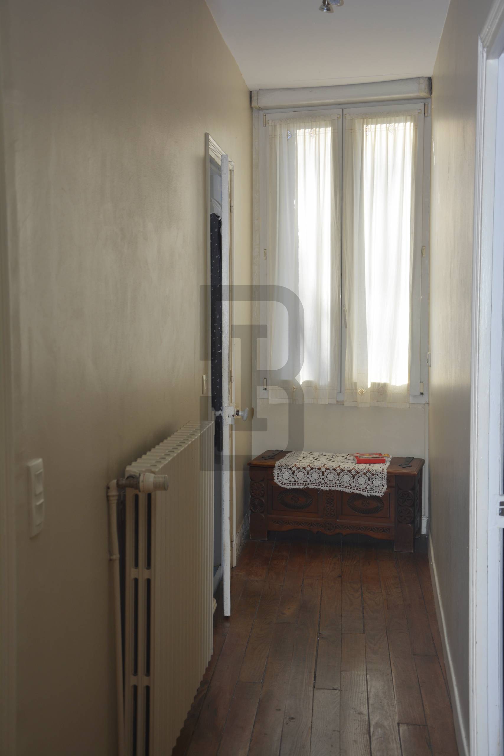 Vente d'une maison de 6 chambres à Quillan, par l'agence Bernard Immobilier.