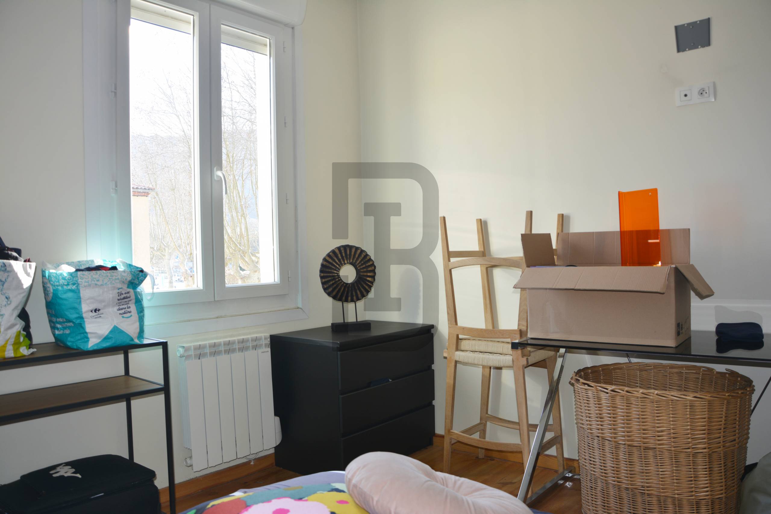 Vente d'une maison de 6 chambres à Quillan, par l'agence Bernard Immobilier.