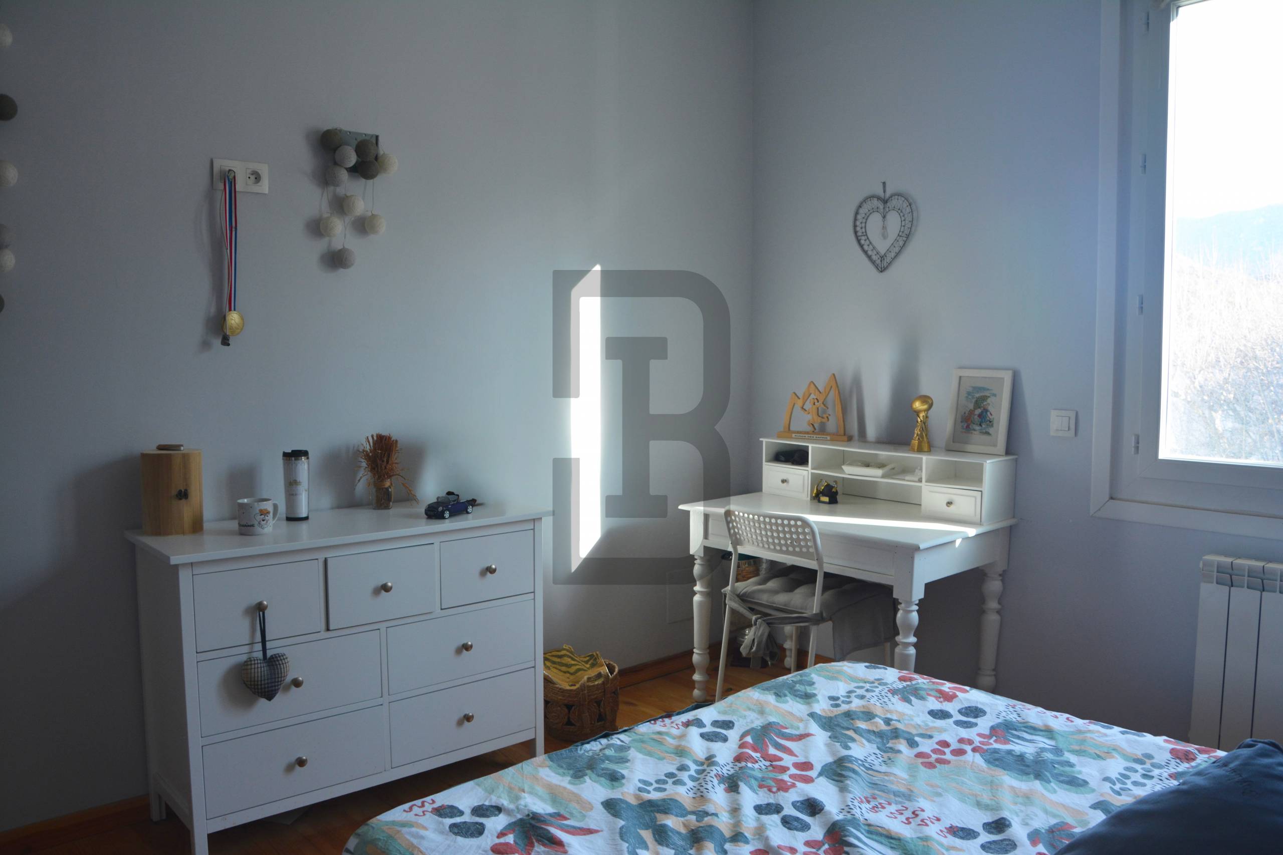 Vente d'une maison de 6 chambres à Quillan, par l'agence Bernard Immobilier.