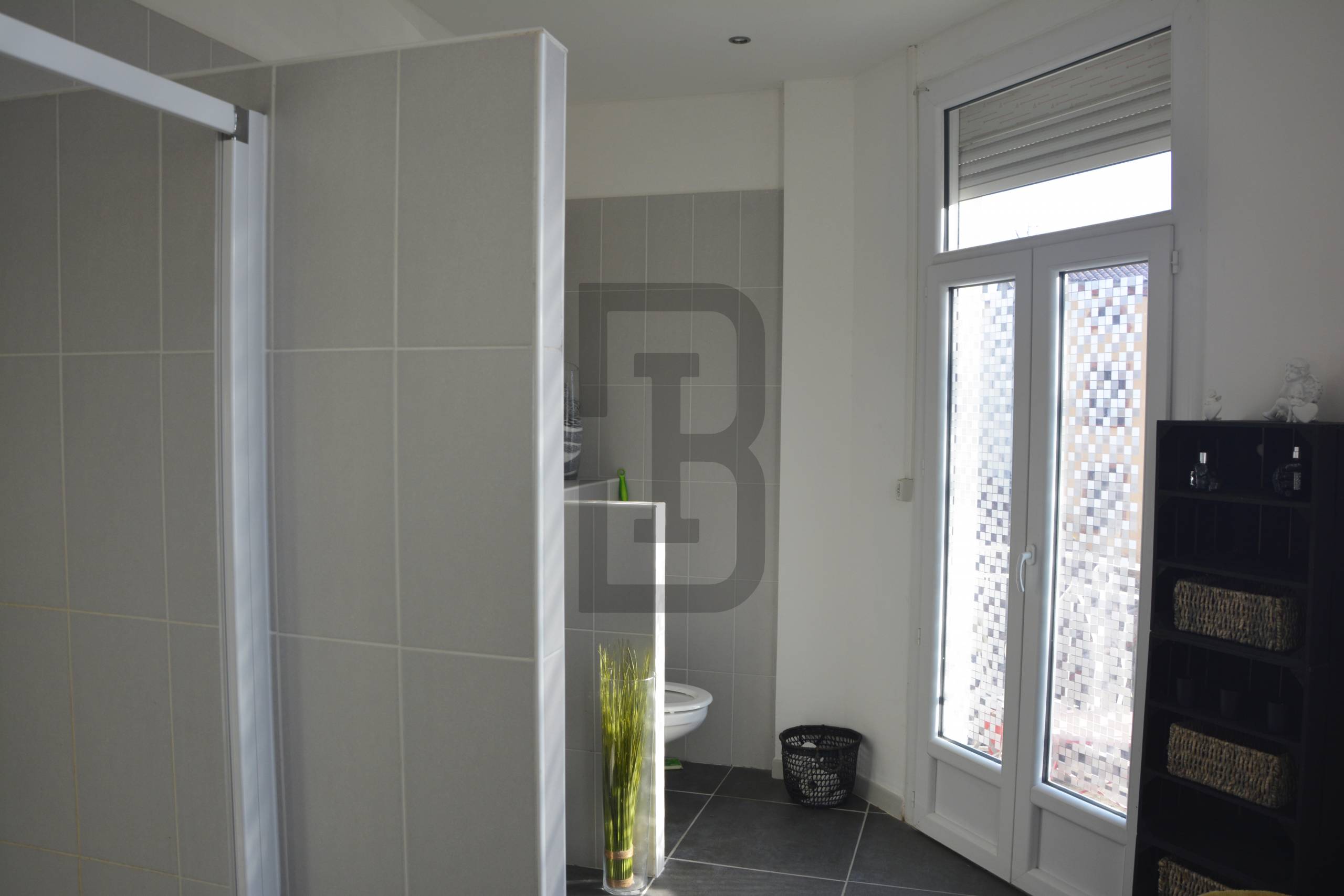 Vente d'une maison de 6 chambres à Quillan, par l'agence Bernard Immobilier.