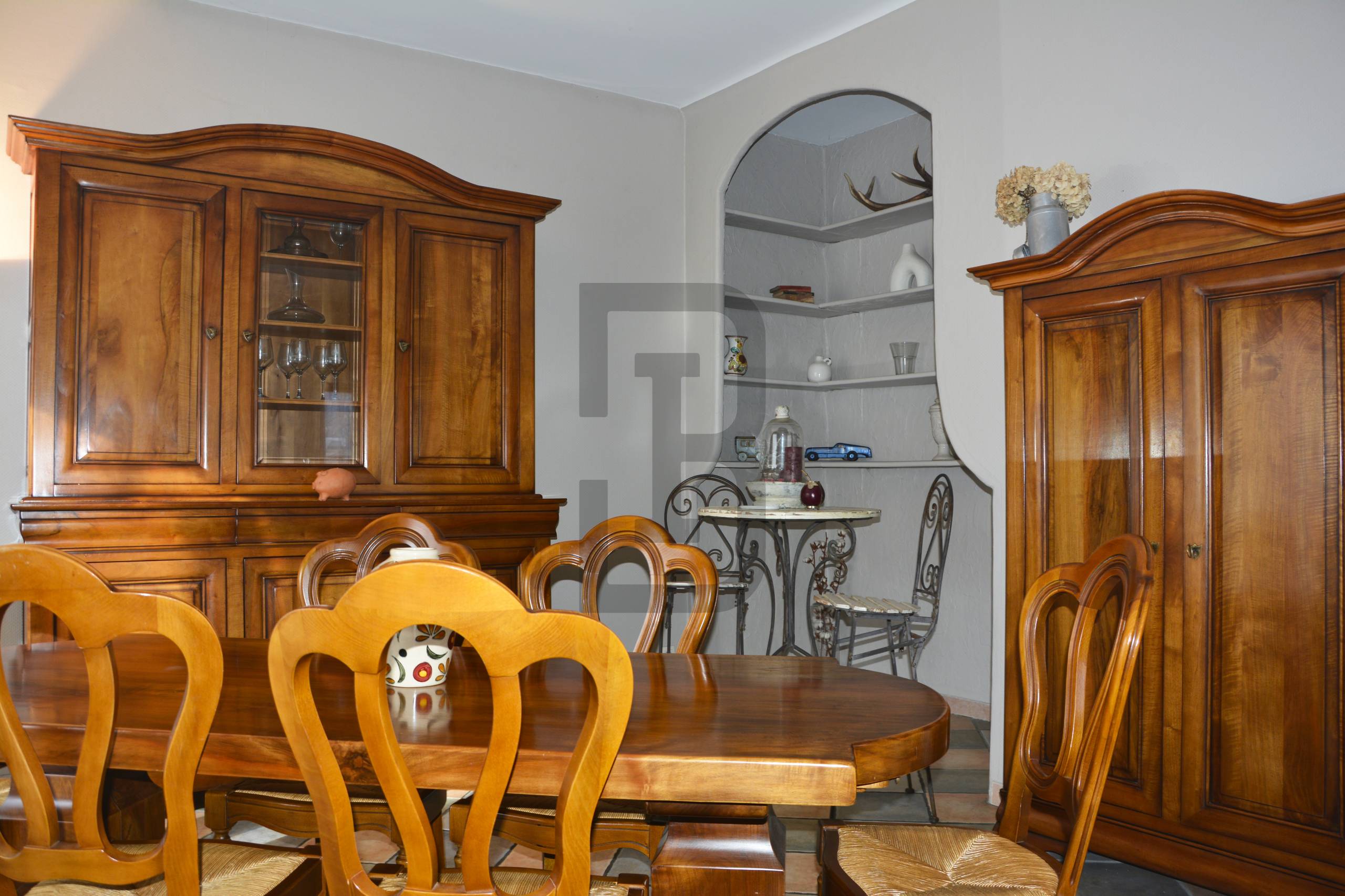 Vente d'une maison de 6 chambres à Quillan, par l'agence Bernard Immobilier.