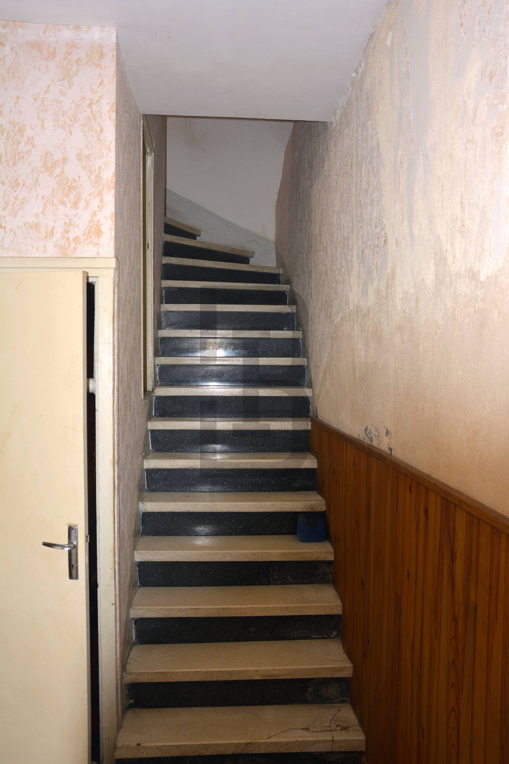 Maison composée de 2 chambres en vente à Quillan.