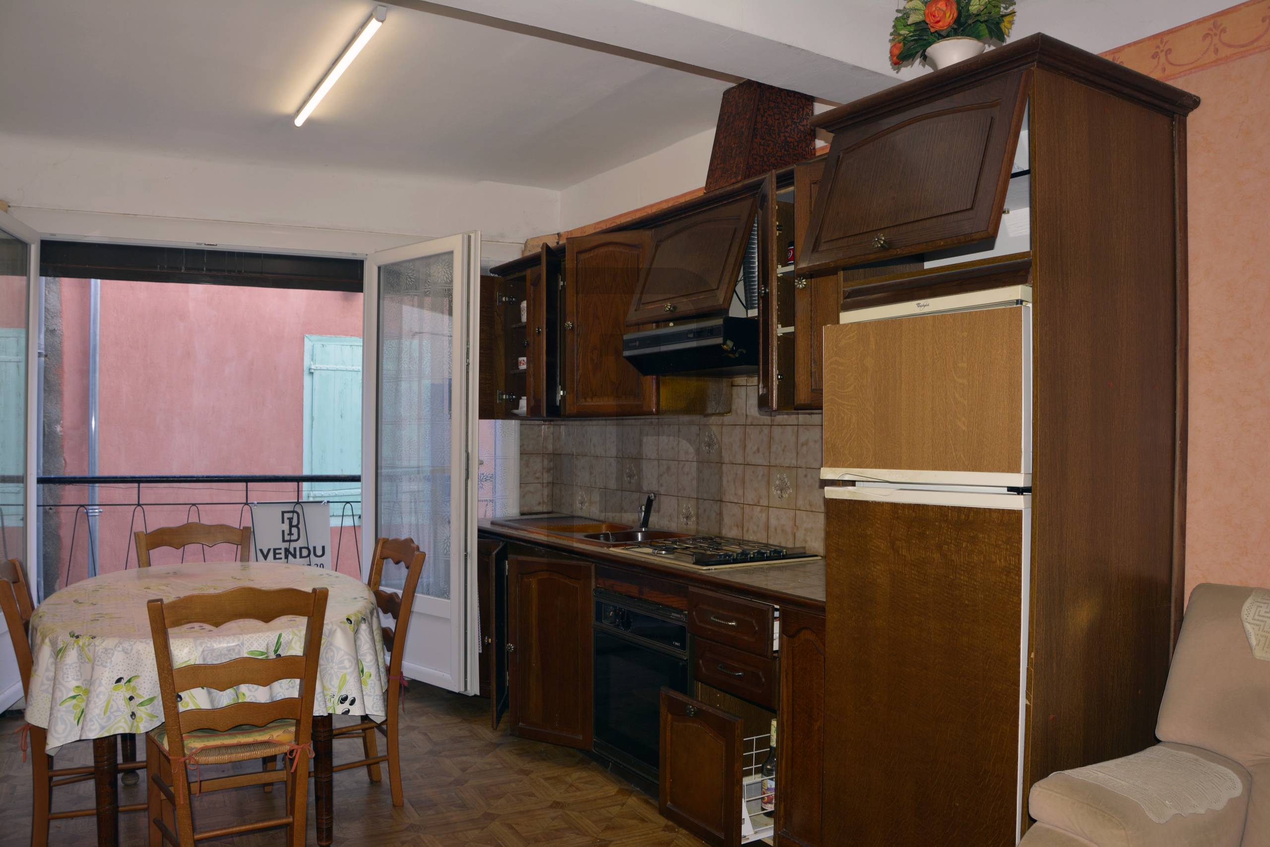 Maison composée de 2 chambres en vente à Quillan.