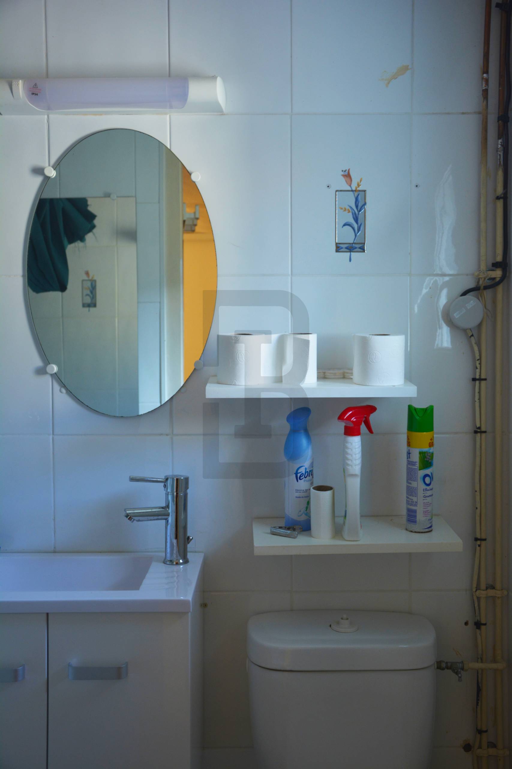 Ensemble immobilier à Quillan, composé de 2 logements (une maison avec un garage + un studio indépendant avec terrasse).