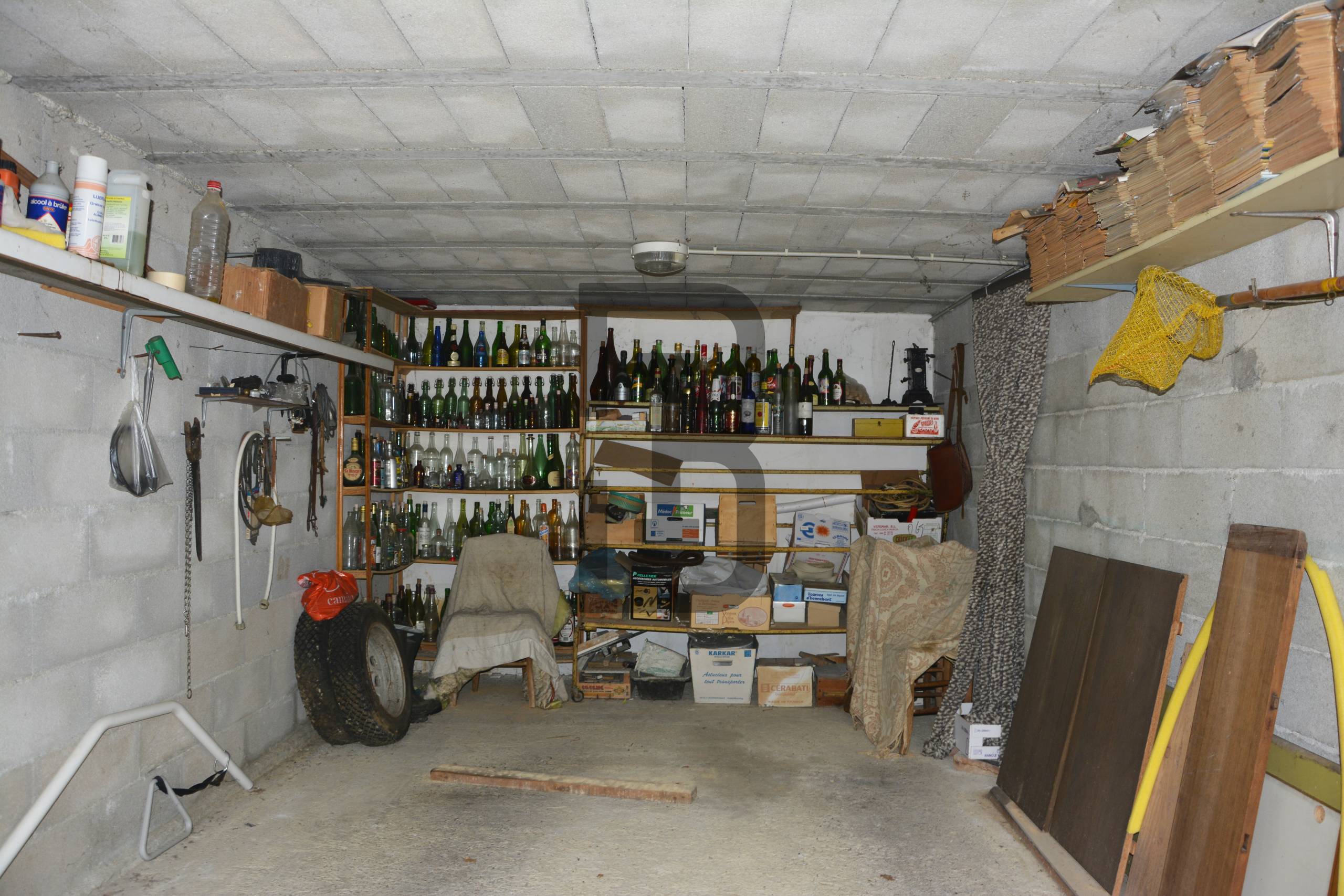 Vente d'une maison de 6 chambres à Quillan, par l'agence Bernard Immobilier.