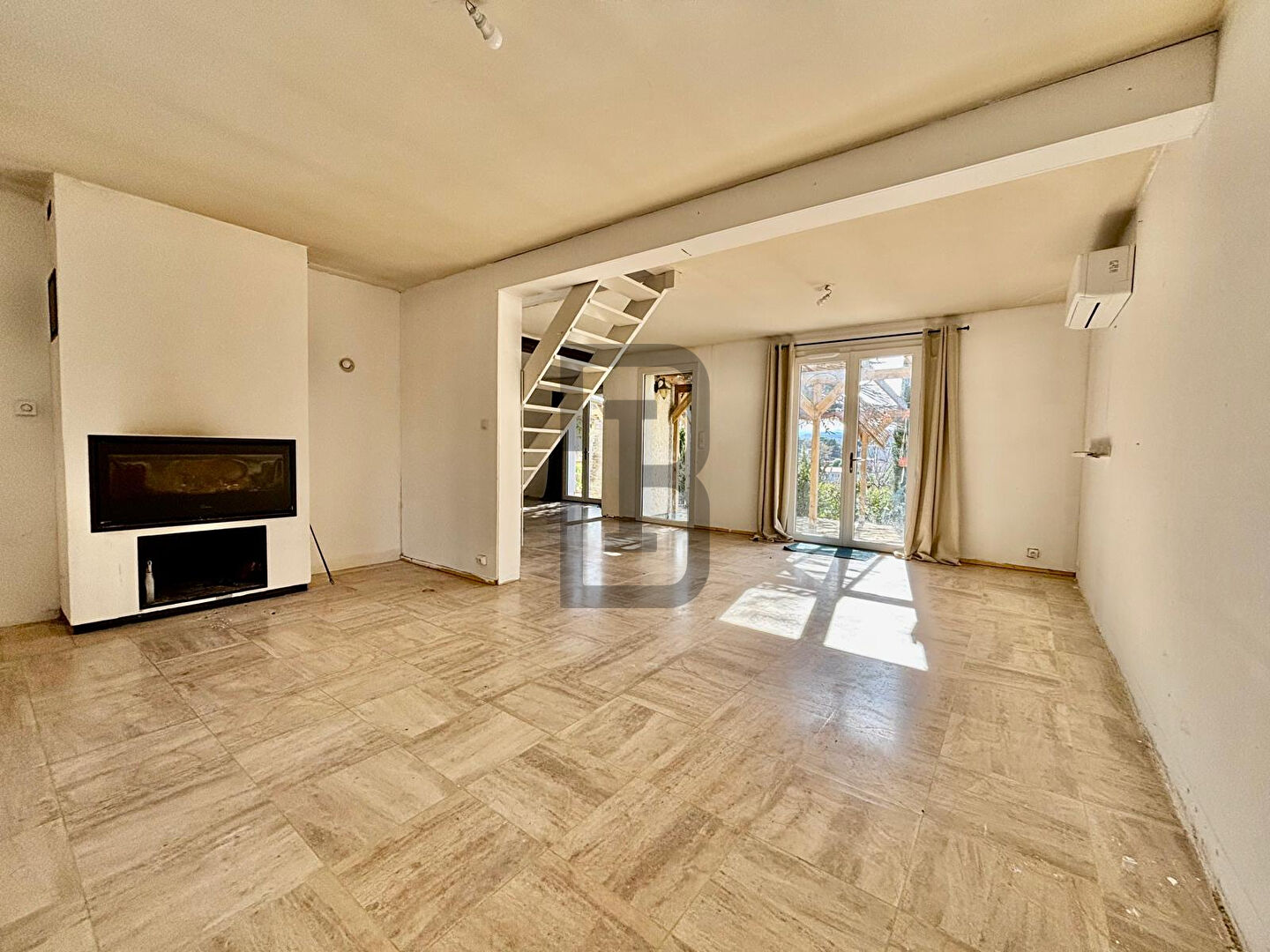 Maison à vendre à Pieusse.